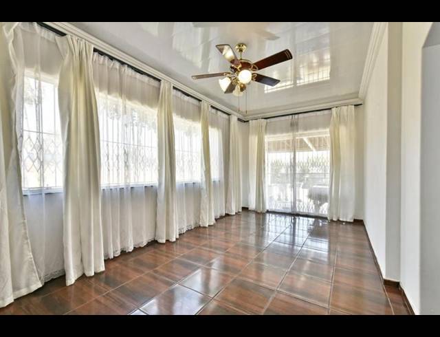 3 BEDROOM HOUSE FOR SALE IN GLENANDA